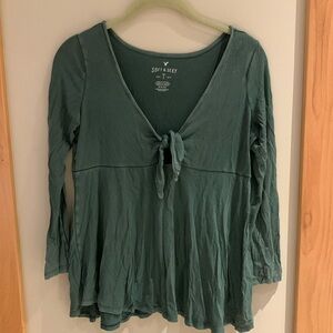 American Eagle Outfitters 3 quarter length sleeved green top. Size small
